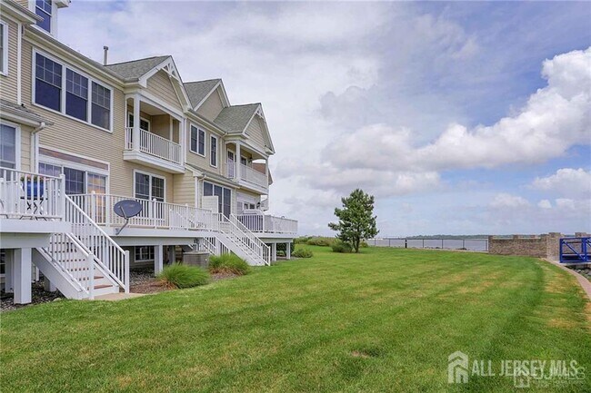 Building Photo - 38 S Shore Dr