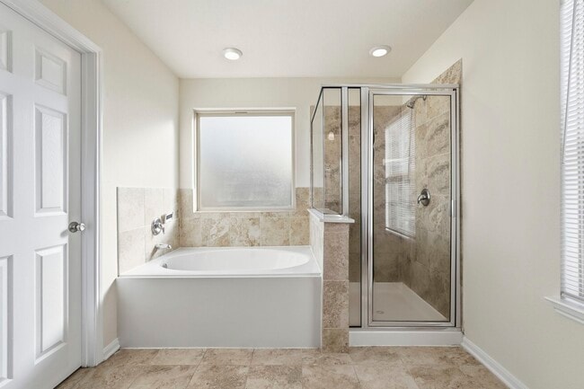 Building Photo - 13111 Mills Grove Dr