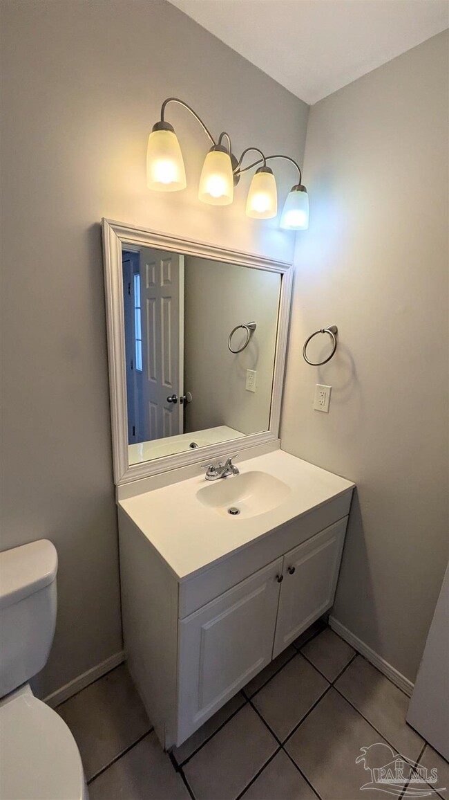 Building Photo - 3041 Belle Meade Dr