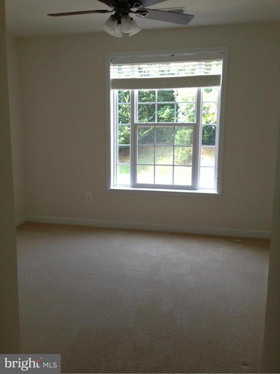 Building Photo - 621 Cobblestone Blvd