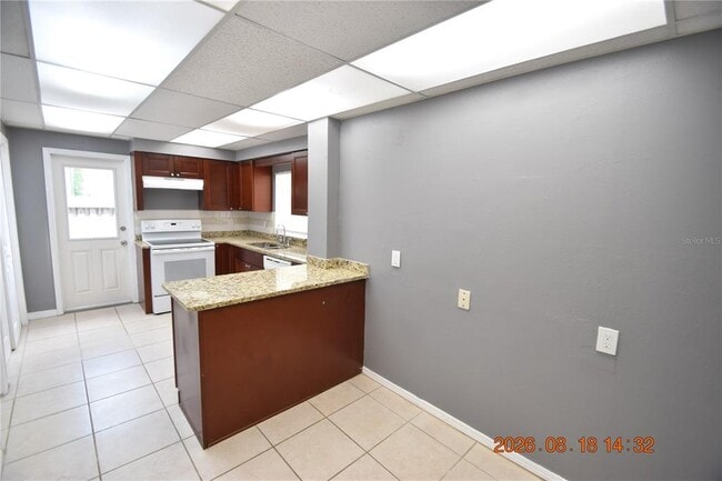 Building Photo - 212 N Clearview Ave