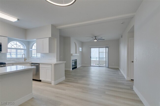 Building Photo - 2251 Wigwam Pkwy