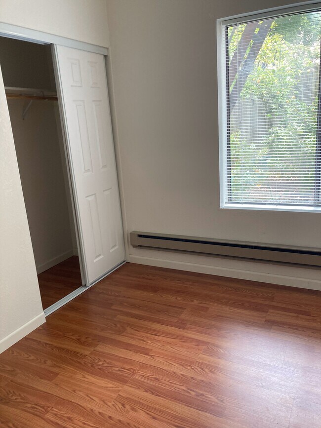 Bedroom closet - 417 Cabrillo St