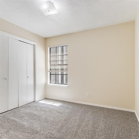 Building Photo - 8133 Foxfire Ln