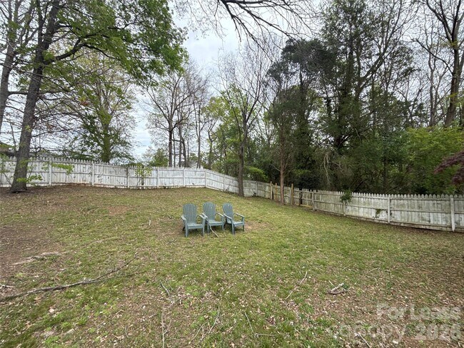 Building Photo - 7809 Glencannon Dr