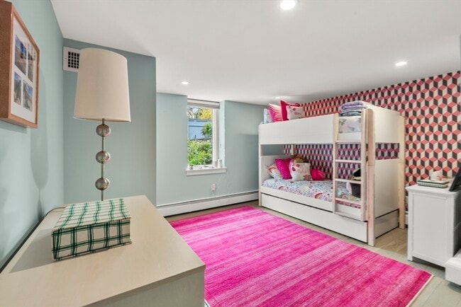 Building Photo - 37 Beverly Rd