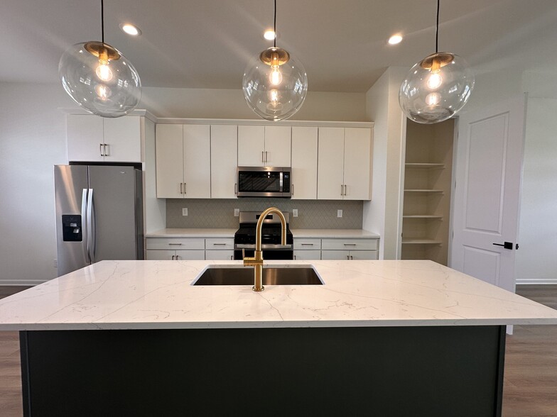 Building Photo - 6263 N Jebel St