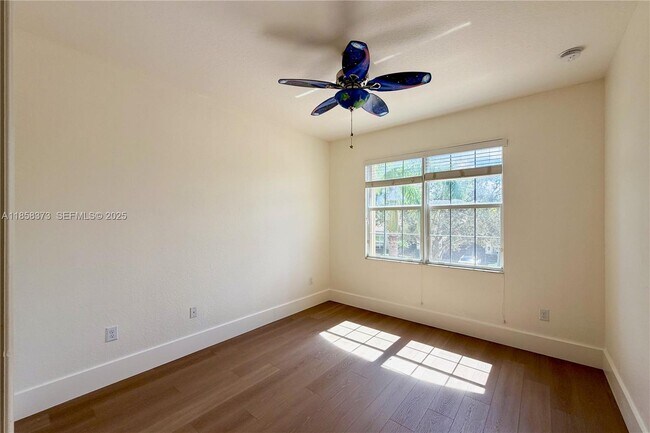 Building Photo - 11894 Fox Hill Cir