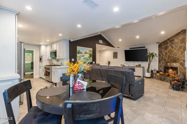 Building Photo - 4816 Indianola Way