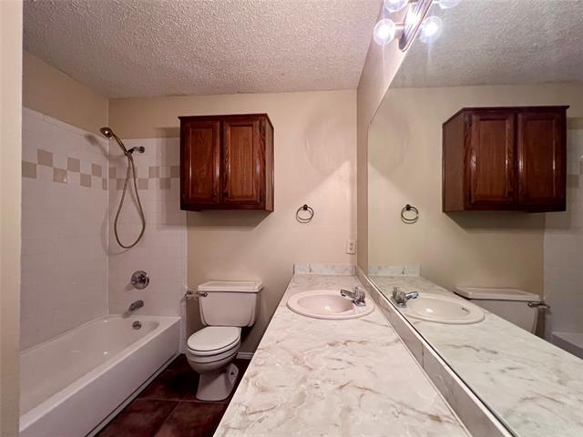 Building Photo - 816 Redbud Dr