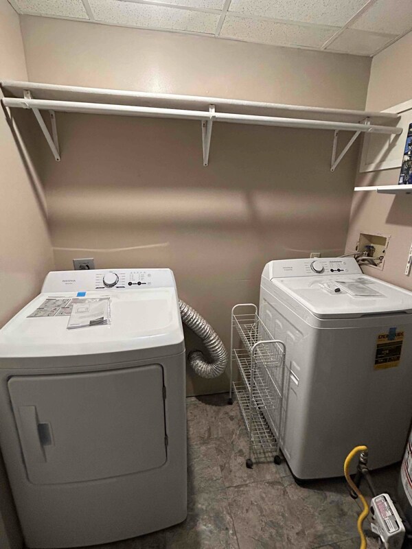 Building Photo - 1142 E Frontier Dr