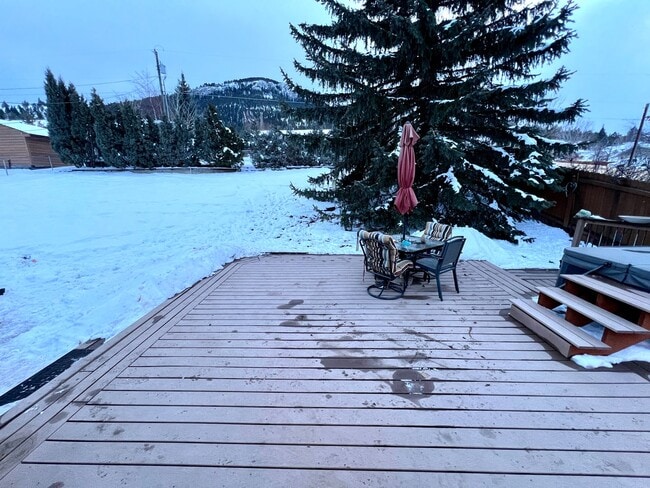 Building Photo - Pet Friendly 4 Bed 3 Bath Single Family Home on Westside W/ Fully Fenced yard, Attached Garage!