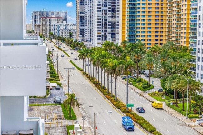 Building Photo - 3000 S Ocean Dr