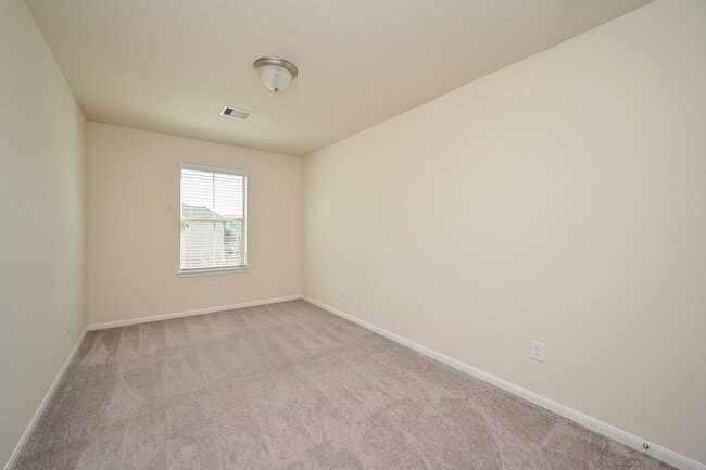 Building Photo - 8231 Hawthorn Vly Ln