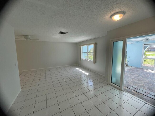Building Photo - 434 Marlin Rd