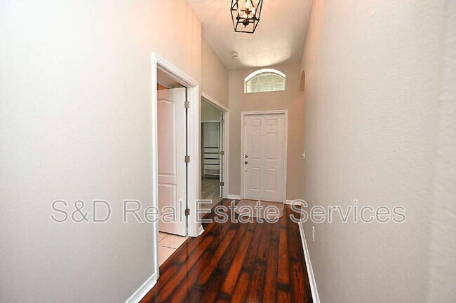 Building Photo - 7147 Cedarcrest Blvd