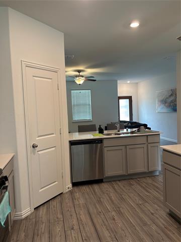 Building Photo - 2506 Real Quiet Dr