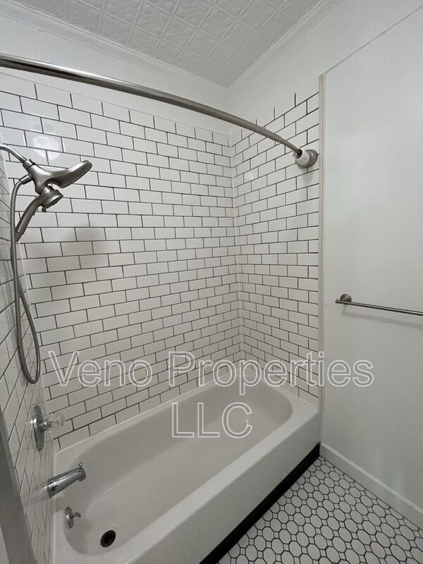 Building Photo - 3 Ashland Pl