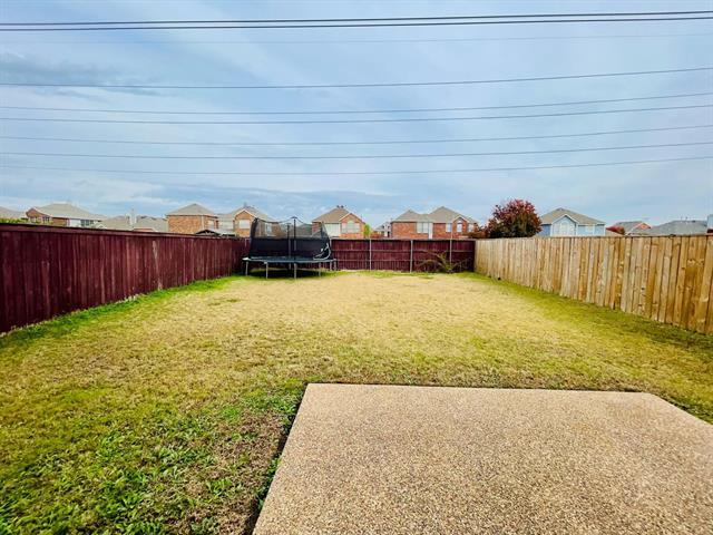 Building Photo - 535 Poplar Ln