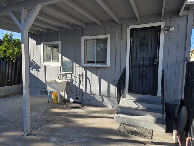 Building Photo - North Park Cottage for Rent!