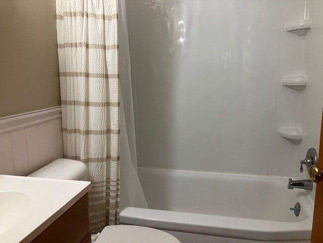 Building Photo - 501 N Church St