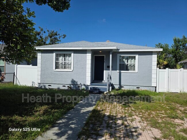 Primary Photo - 1425 40th St S