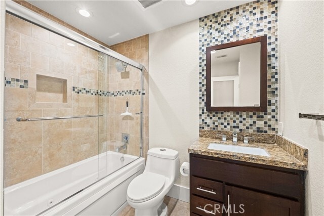 Building Photo - 15 Silver Glade Dr