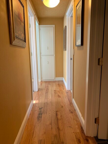 Building Photo - 29748 4th Ave S