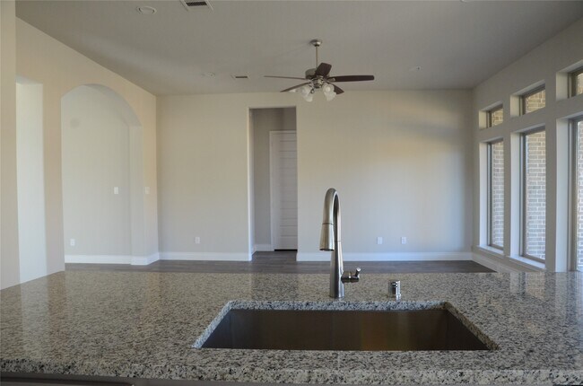 Building Photo - 10511 Forfar Ln