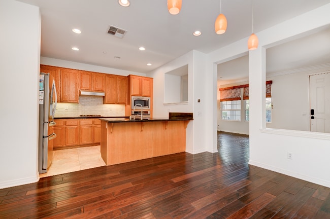 Building Photo - 16608 Honeybrook Ave