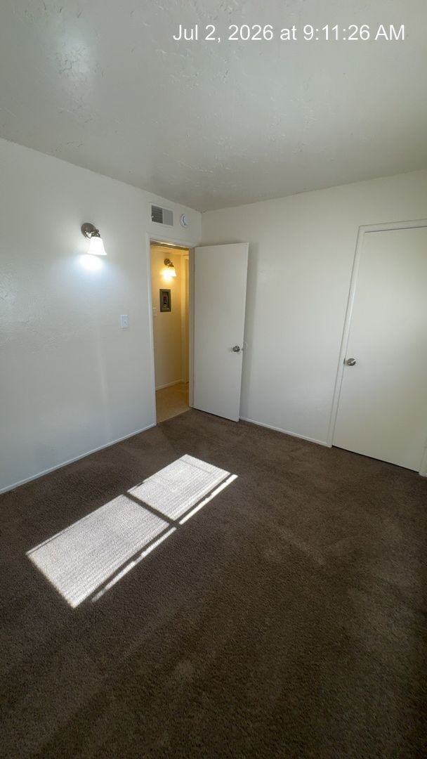 Building Photo - 2343