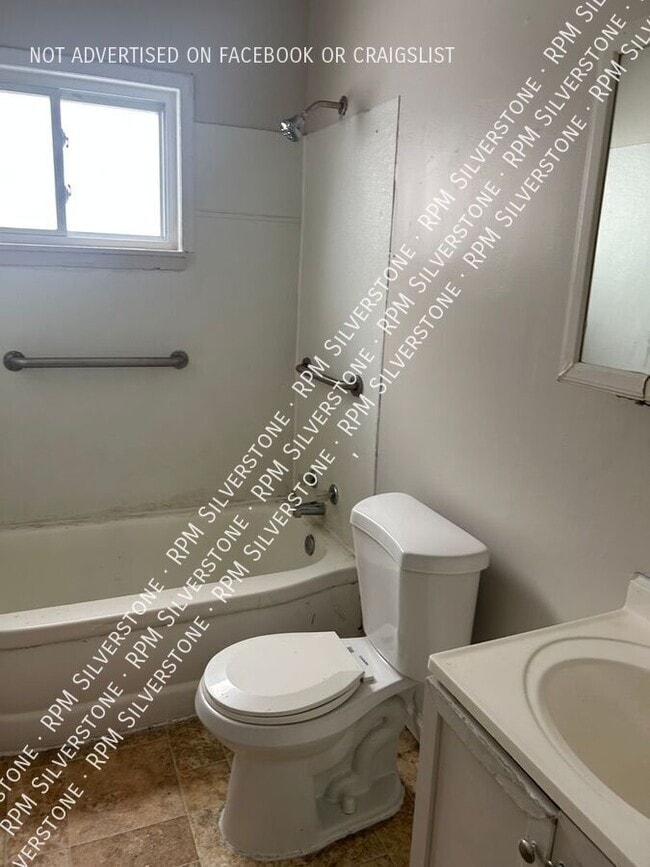 Building Photo - 21755 Elroy-