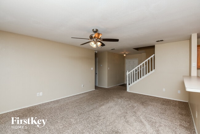 Building Photo - 9632 Linton Dr