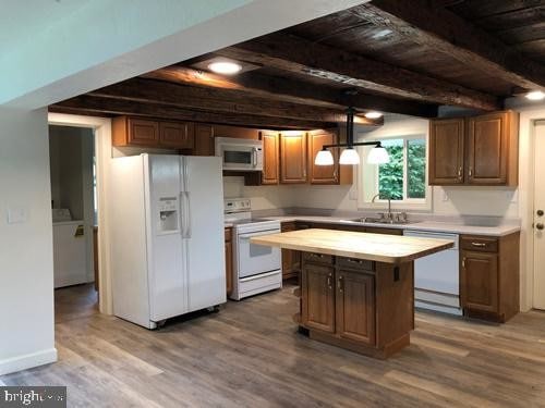 Building Photo - 15003 Country Club Rd