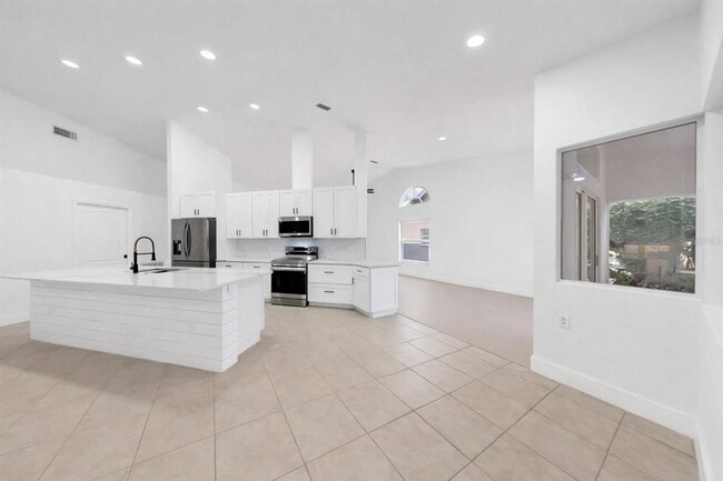 Building Photo - 6409 Stone River Rd