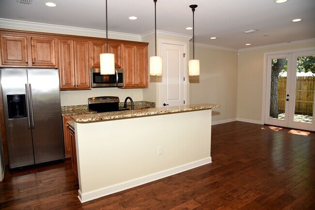 Building Photo - Modern Home in Bluewater Bay!