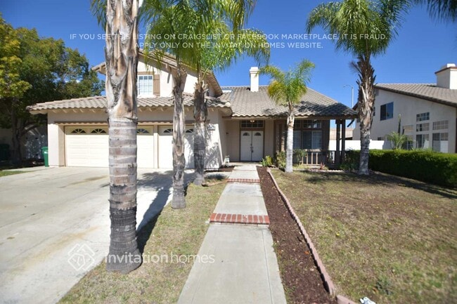 Building Photo - 24340 Saddlebag Ct