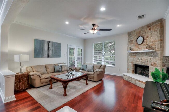 Building Photo - 14512 Broadwinged Hawk Dr