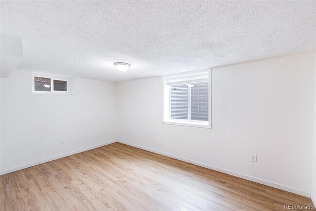Building Photo - 1289 S Canosa Ct