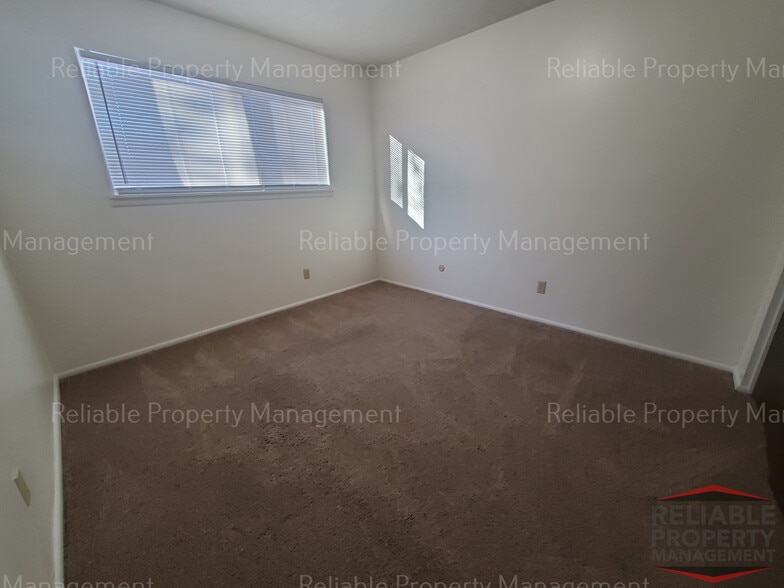 Building Photo - 250 S Water Ave