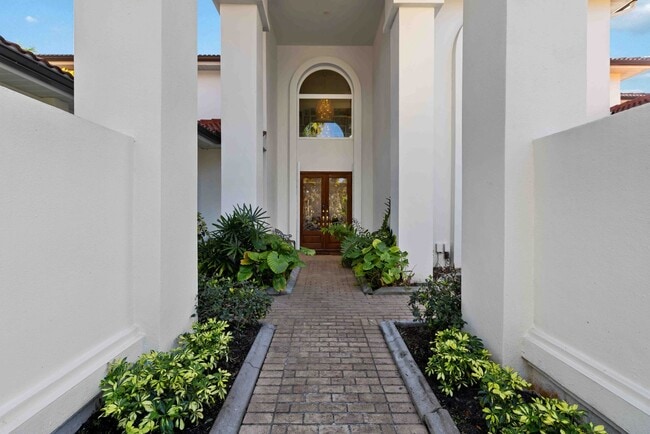 Building Photo - Luxury Golf Course Rental with private movie theater and ideal for entertaining large groups