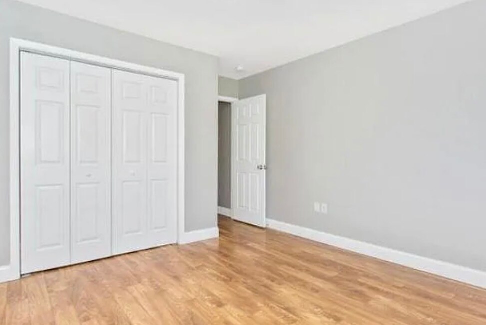 Building Photo - 5803 Oleander Plz