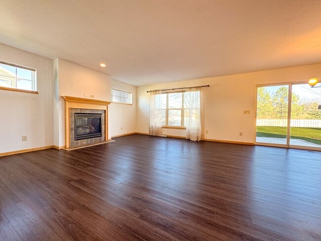 Building Photo - 1139 Cathedral Point Dr