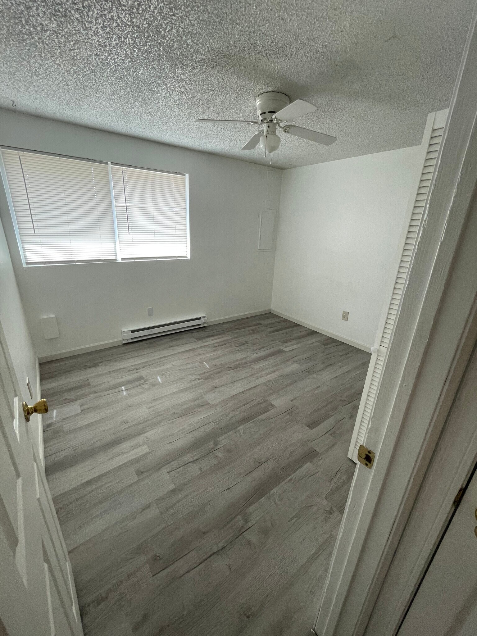 Bedroom - 3695 Fargo St