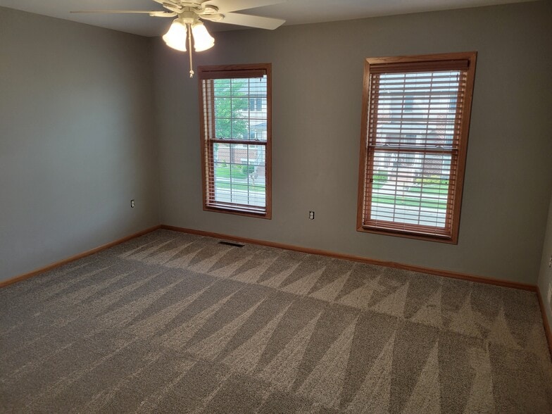Primary Bedroom - 2533 Leopold Way