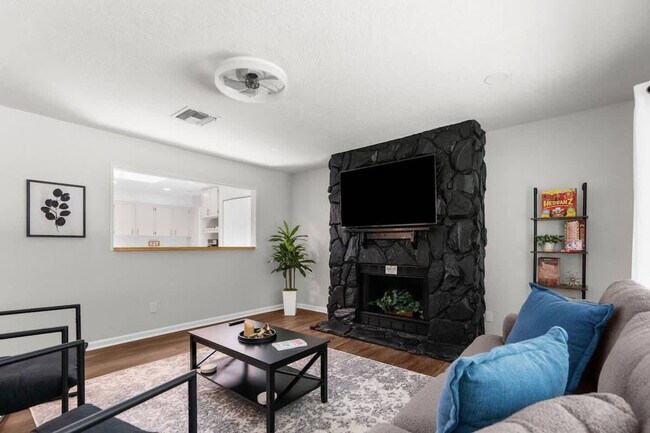 Primary Photo - 31178 Park Ridge Dr