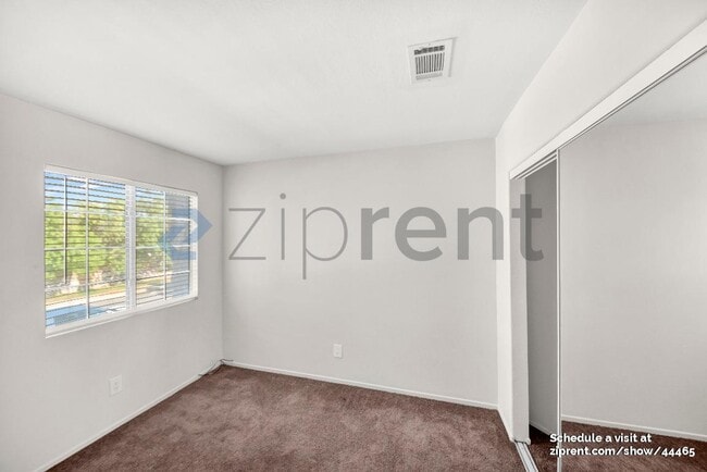 Building Photo - 37551 Deville St