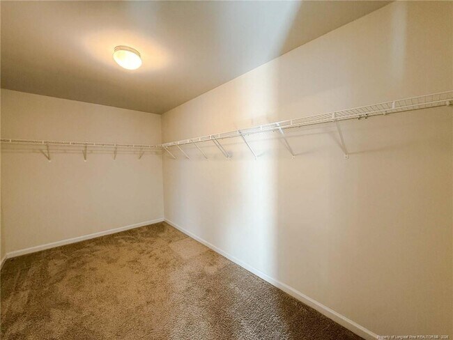 Building Photo - 475 Walters Run Dr