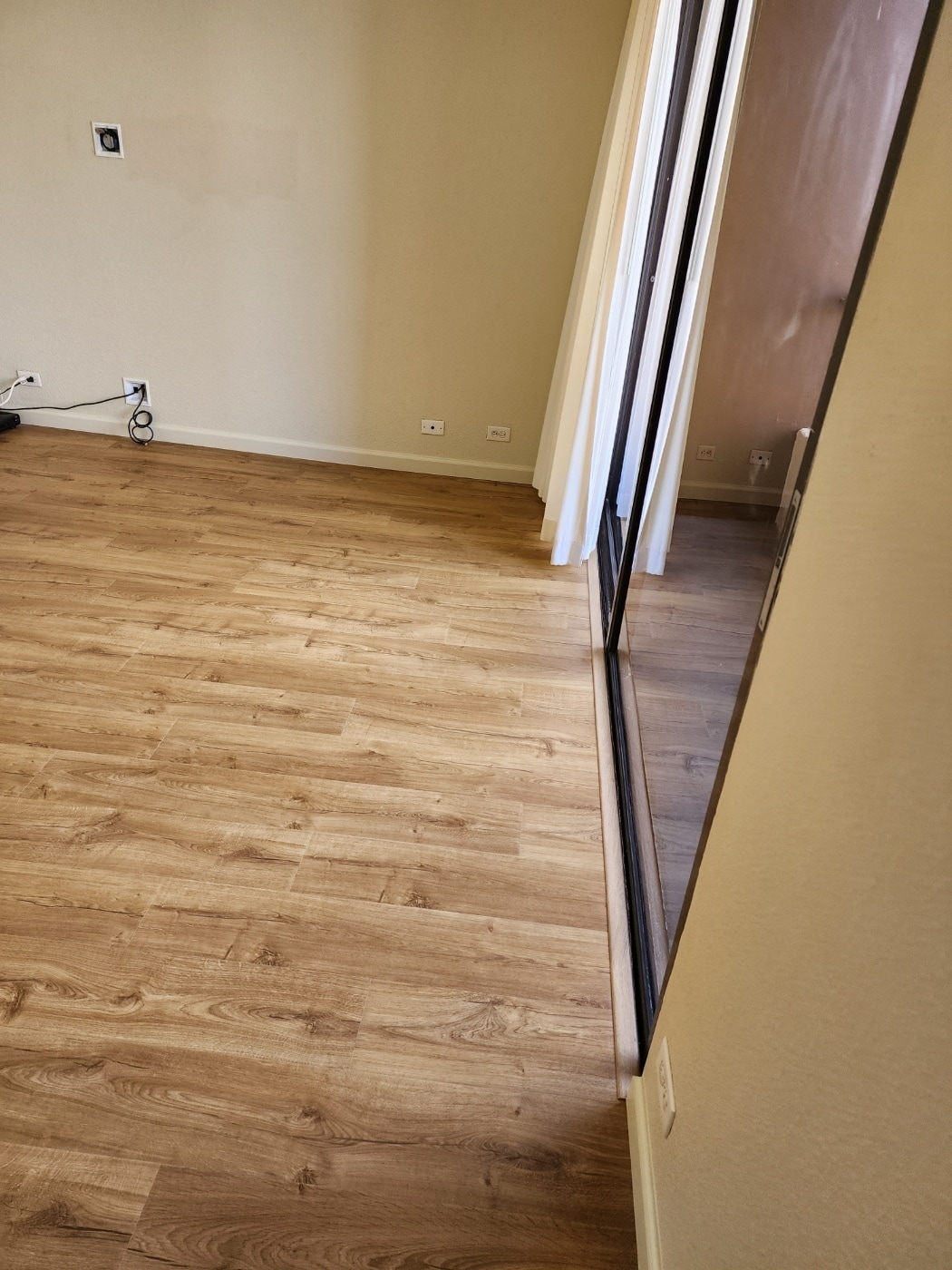 Building Photo - 320 Liliuokalani Ave