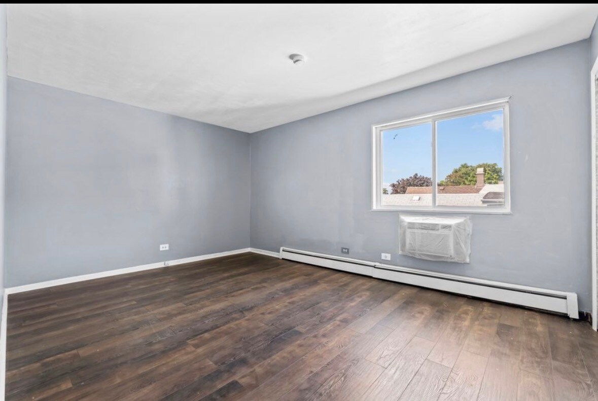 Building Photo - 3243 S 49th Ave